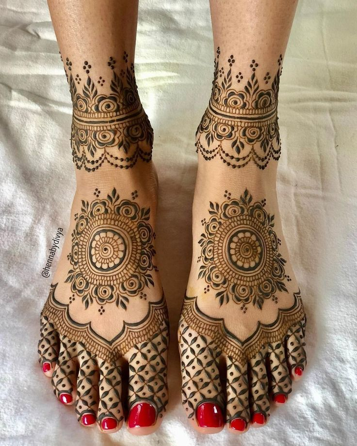 Leg Designs mehndi designs